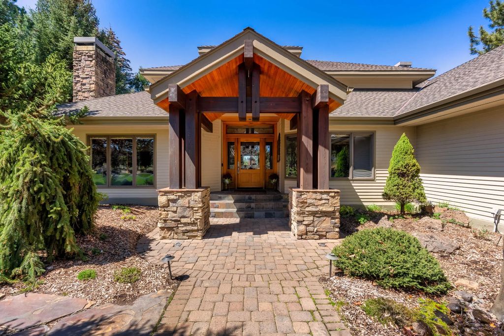60350 Arnold Market Road, Bend