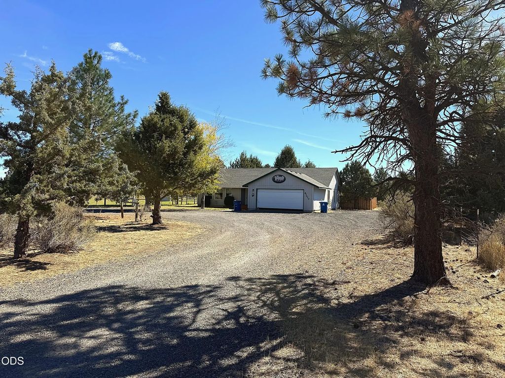 67070 Paradise Alley, Bend