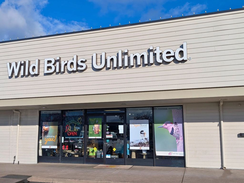 961 Medford Center, Medford
