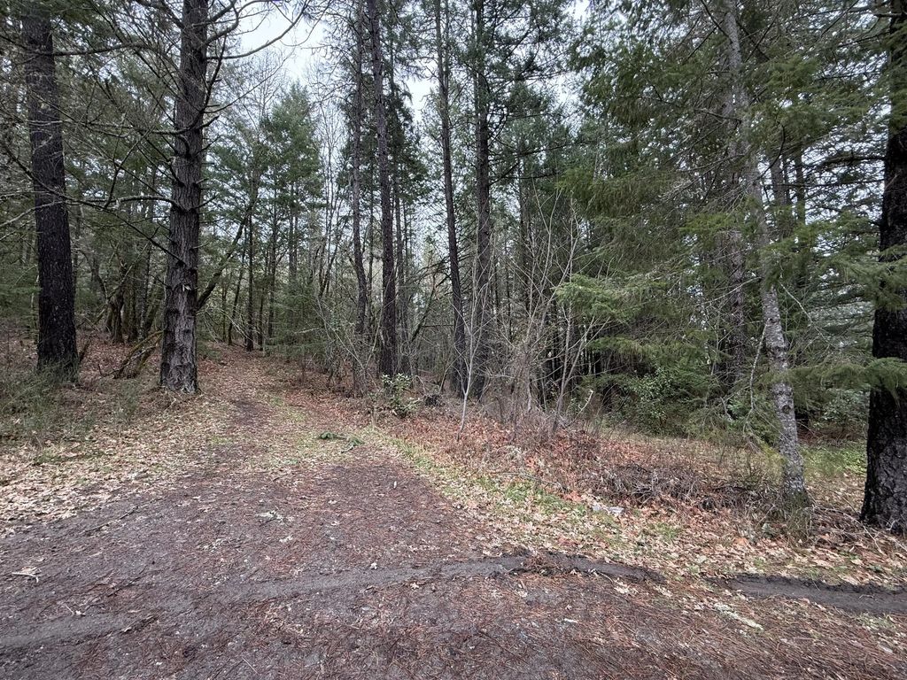 907 Riverbanks Road 907, Grants Pass