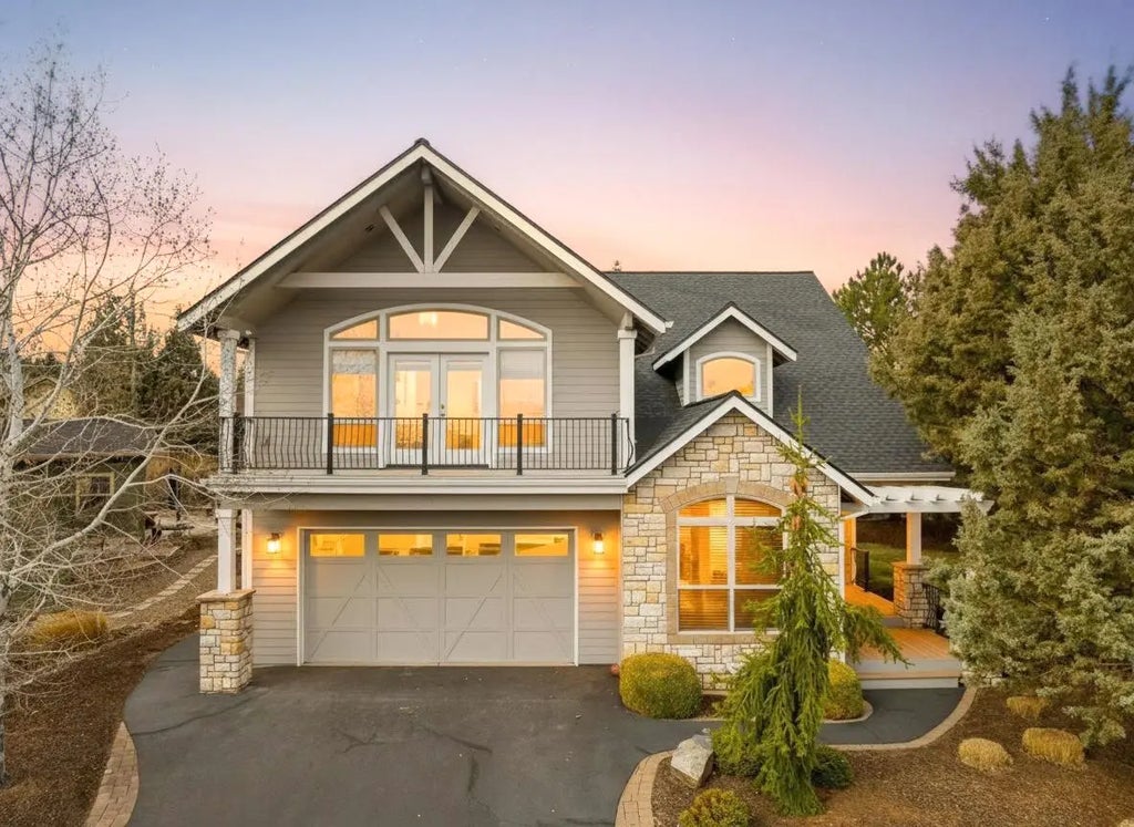 10160 Juniper Glen Circle, Redmond