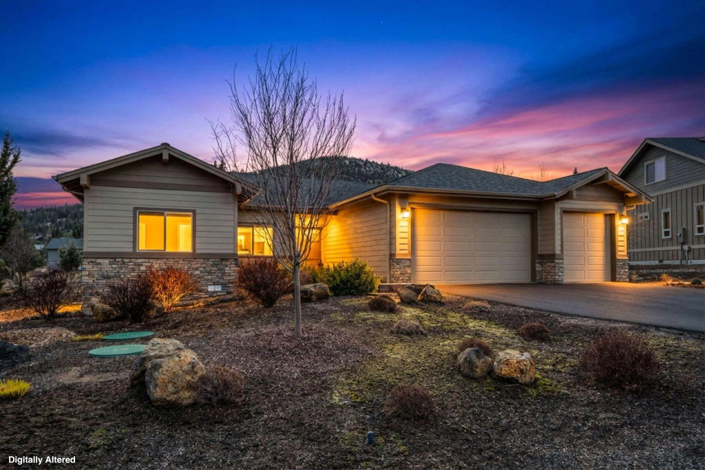 10103 Juniper Glen Circle, Redmond