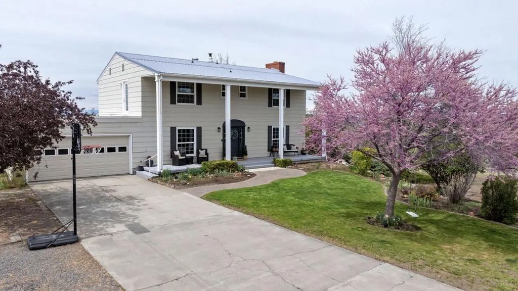 1103 Ne Richard Lane, Madras