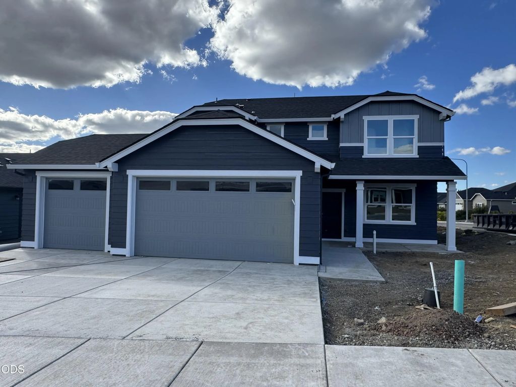 3725 Luchu Street 107, Medford