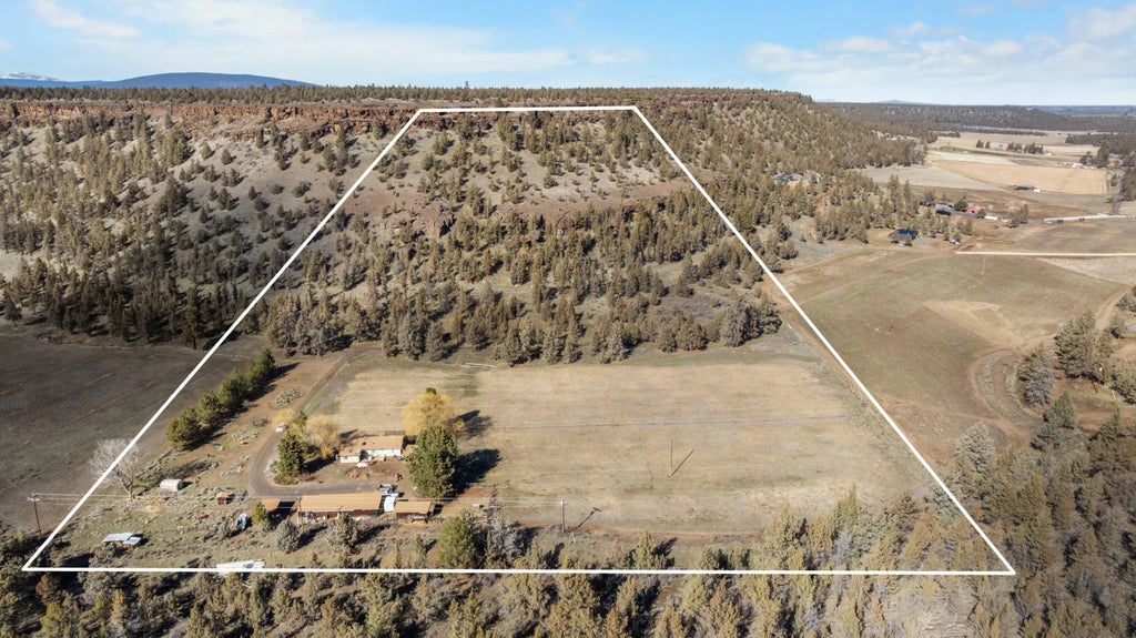 70020 Mckenzie Canyon Road, Sisters