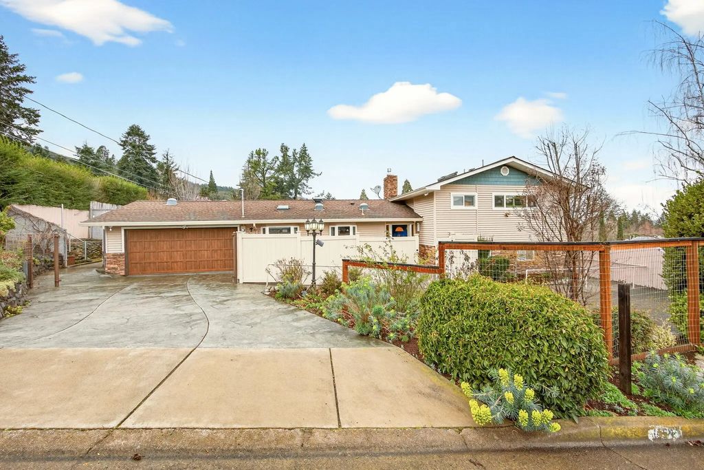 1059 Terra Avenue, Ashland