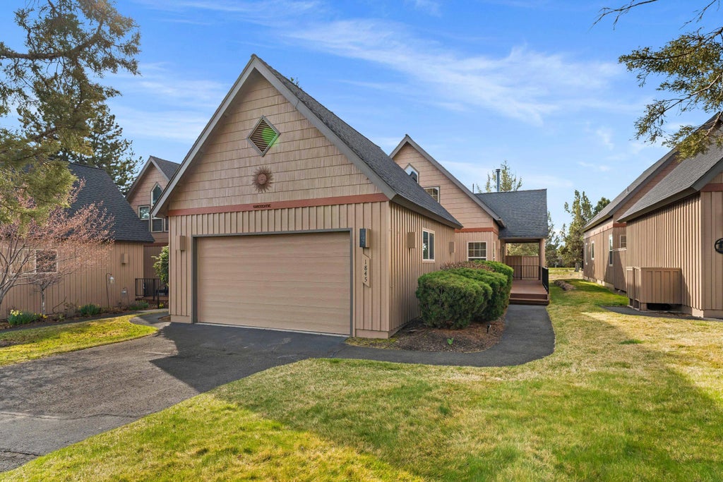 1845 Cinnamon Teal Drive, Redmond