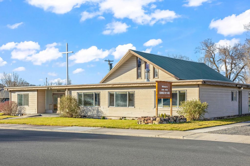 521 Nw 5th Street, Prineville