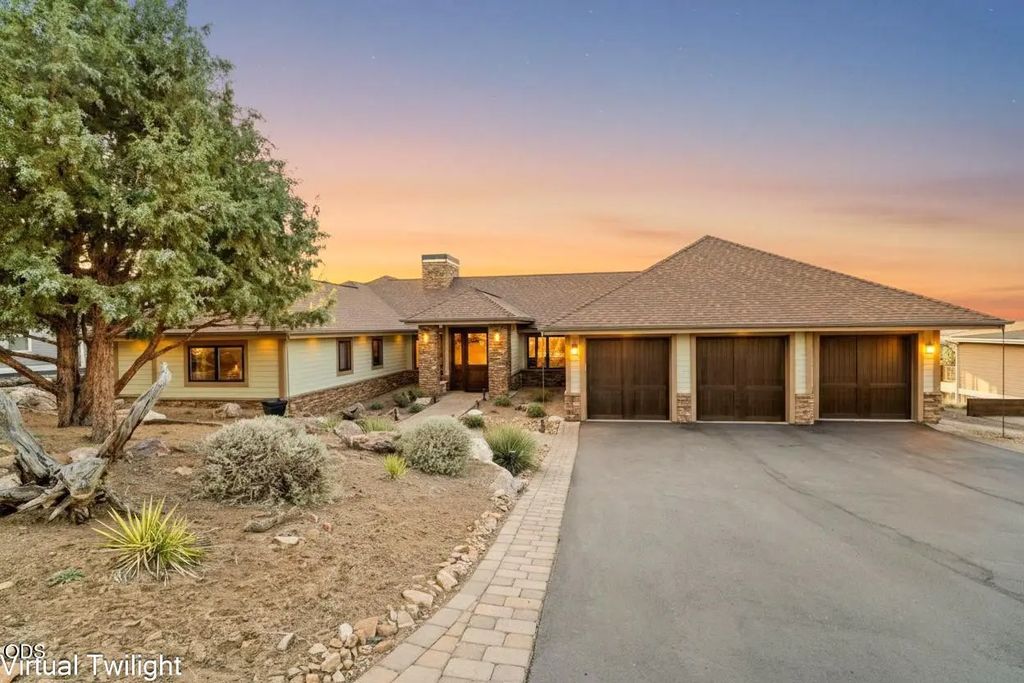 10715 Rockside Court, Redmond