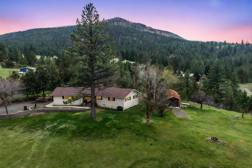 312 Edgewood Drive, Canyon City