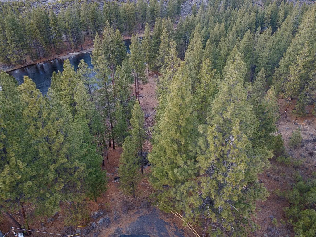 60793 River Bend Drive, Bend