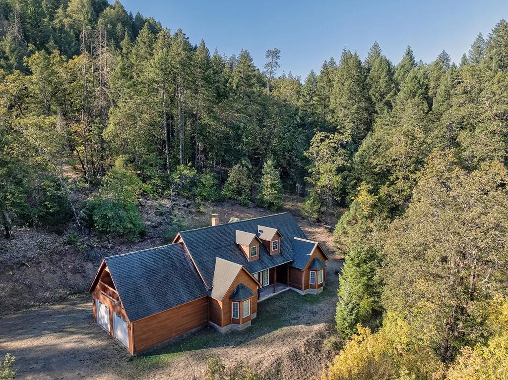 1193 Greenview Drive, Cave Junction
