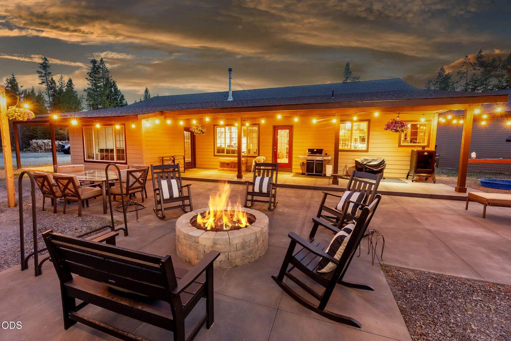 15533 Emerald Drive, La Pine