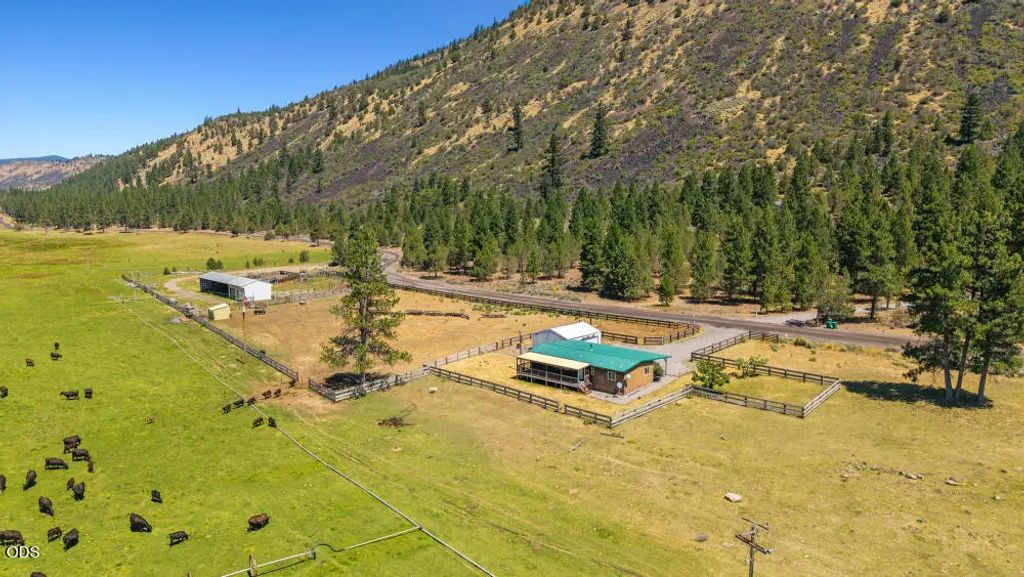 12046 Old Fort Road, Klamath Falls