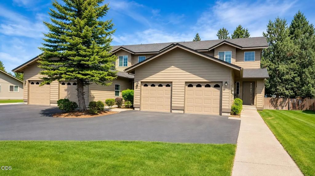 744 Ne Savannah Drive, Bend