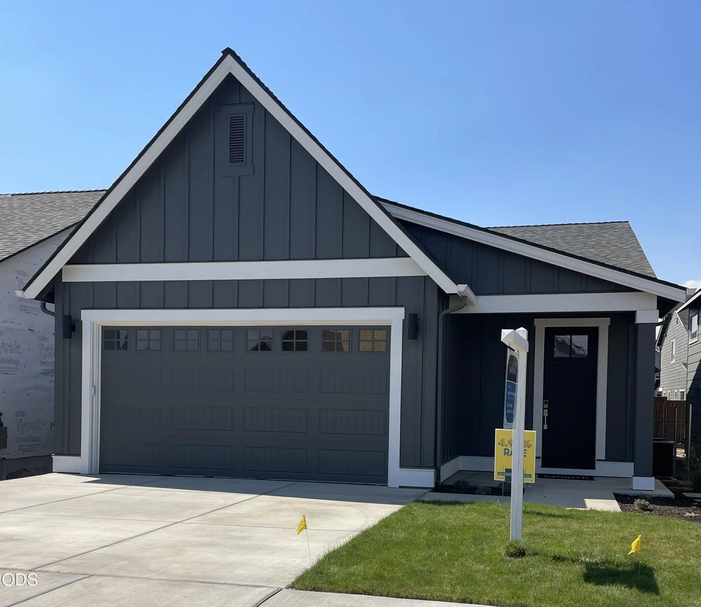 60935 Se Apollo Place, Bend