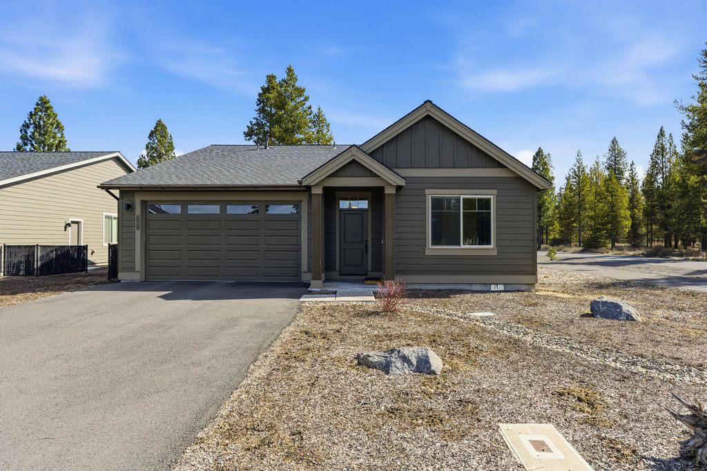 51900 Settler Drive, La Pine