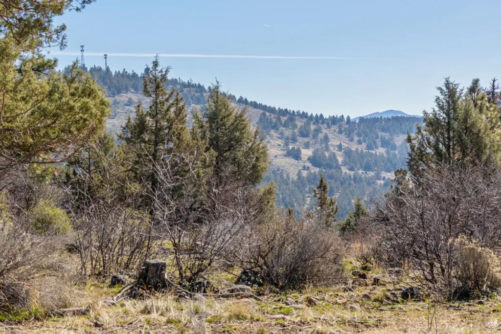 957 Bailey Mountain Road, Klamath Falls