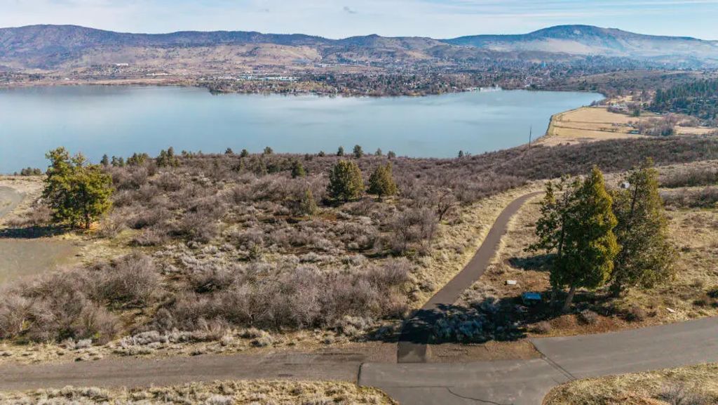 6101 Rustler Peak Way, Klamath Falls