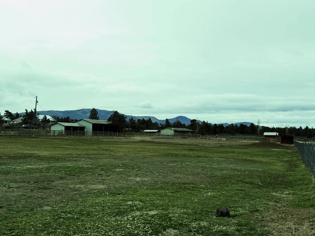 15110 Sw Twin Lakes Road, Powell Butte