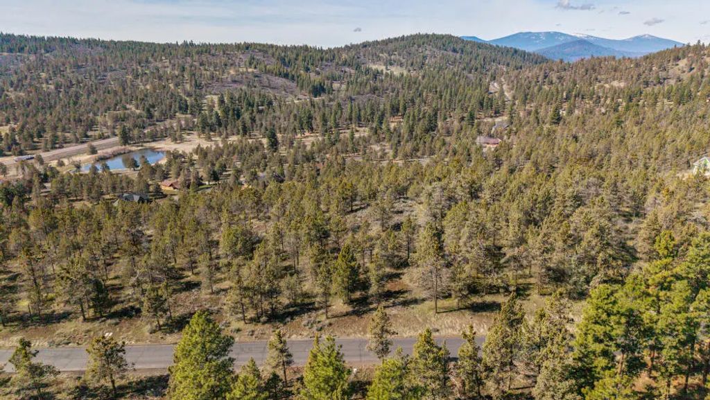 1140 Vine Maple Drive, Klamath Falls