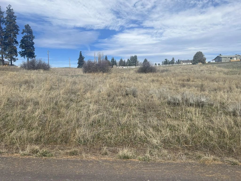 0 Sundance Drive 14, 15, Chiloquin