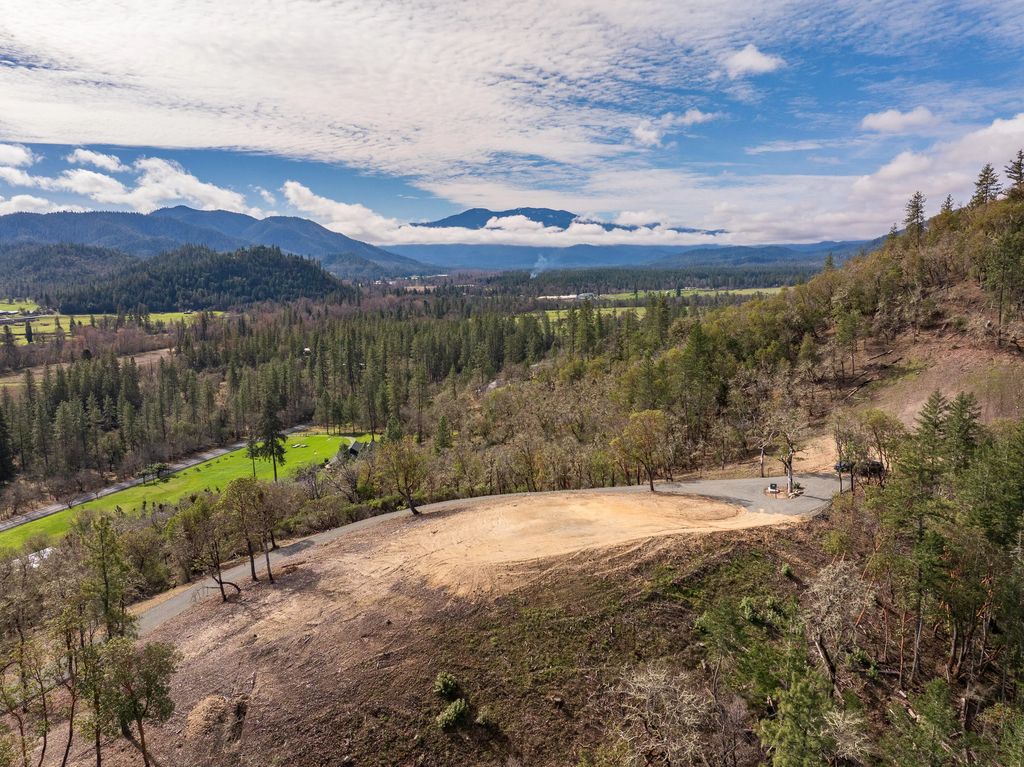 Messinger Road 700, Grants Pass