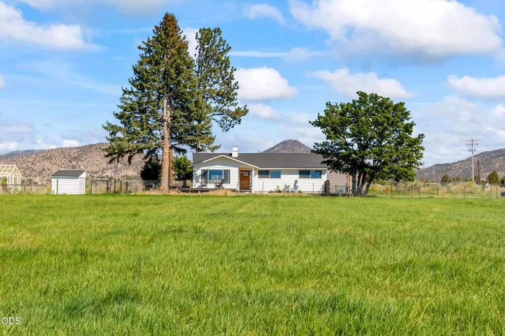 17435 Sw Hahlen Avenue, Powell Butte