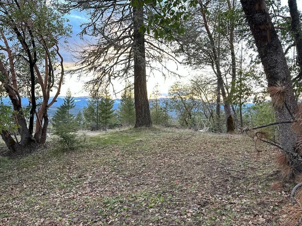 6141 Highland Avenue, Grants Pass