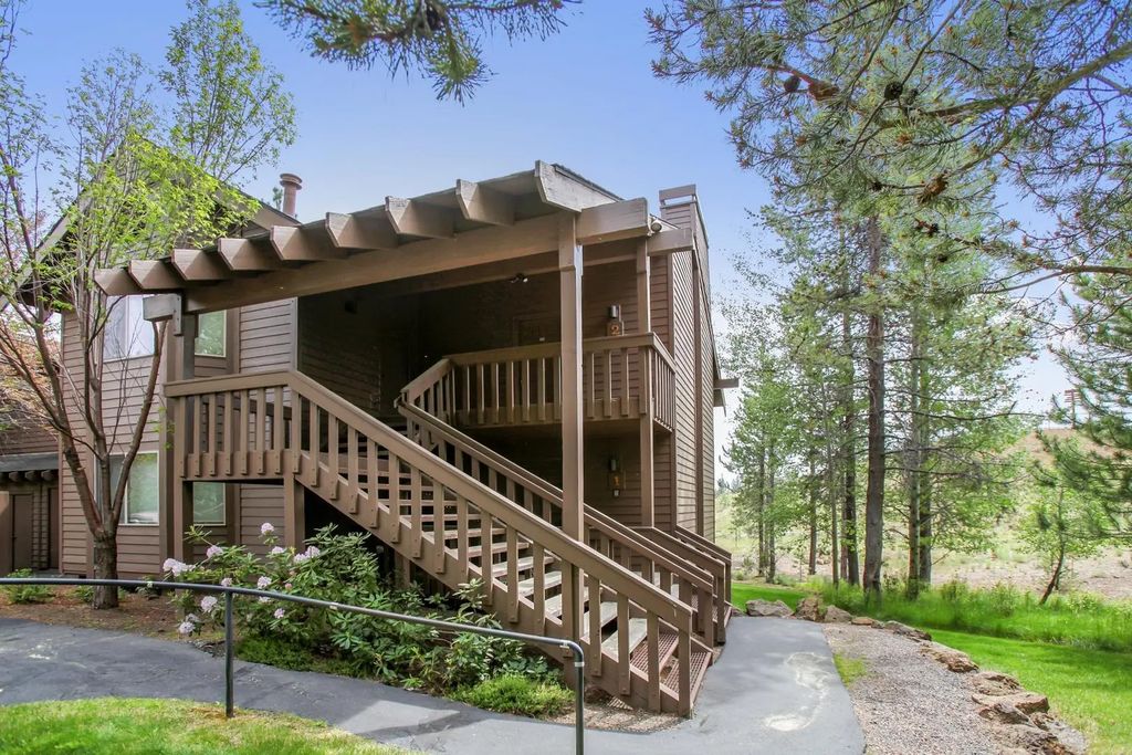 57321 Beaver Ridge Loop 1, Sunriver