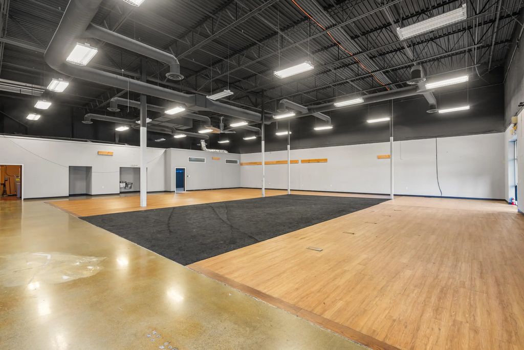 304 Ne Agness Avenue Suite G, Grants Pass