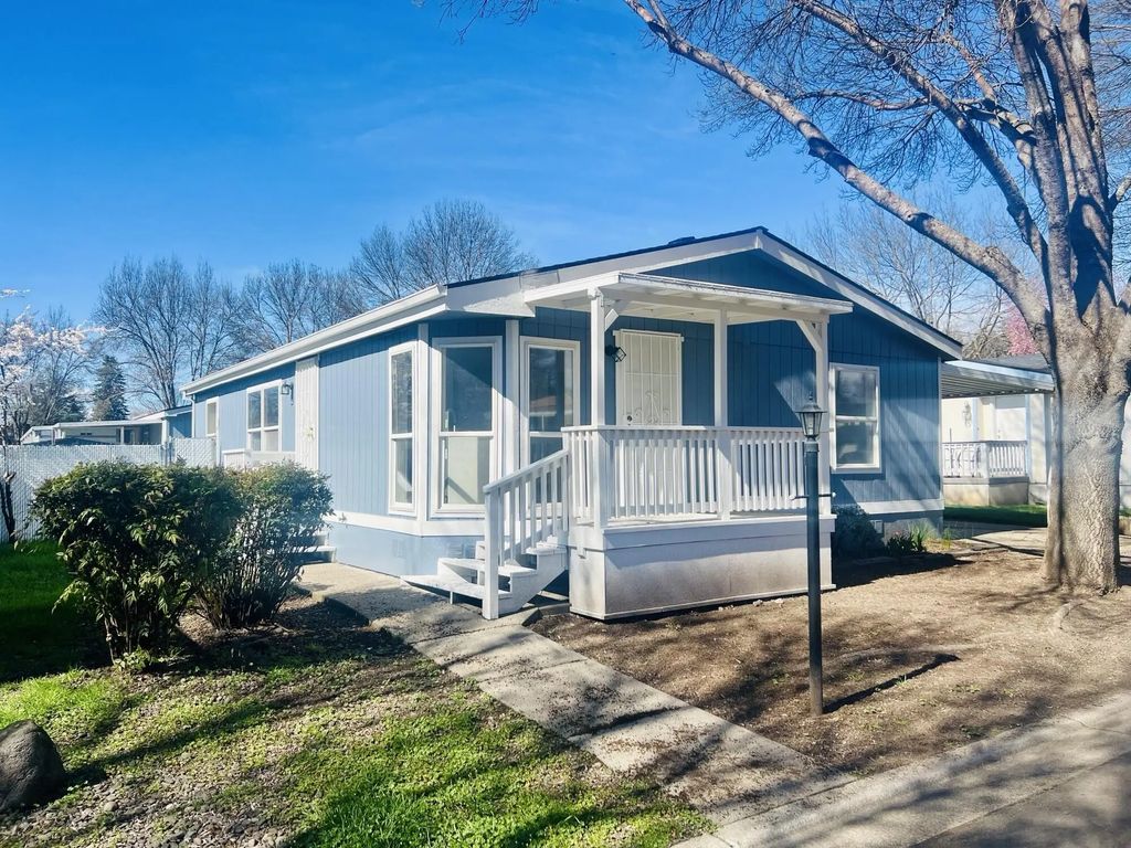 633 E Archwood Drive Unit 43, Eagle Point