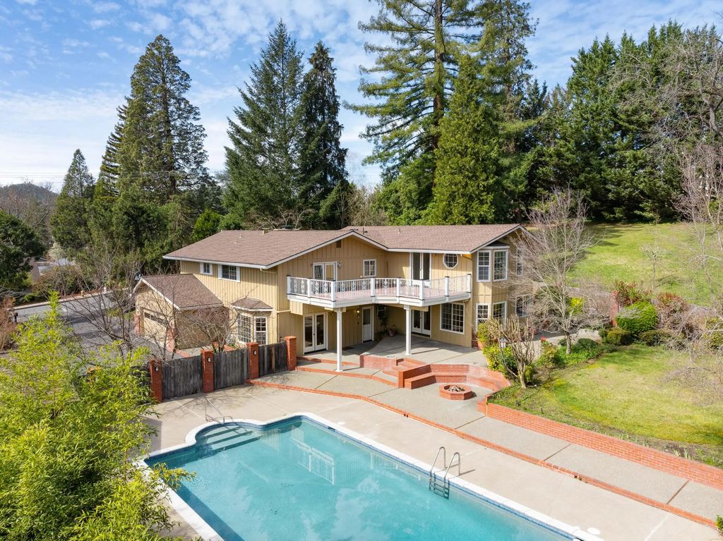 1345 Ne 9th Street, Grants Pass