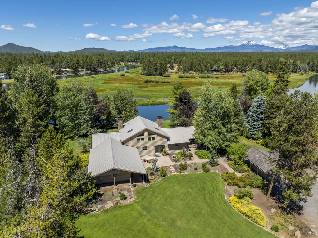 55635 Gatehouse Lane, Bend