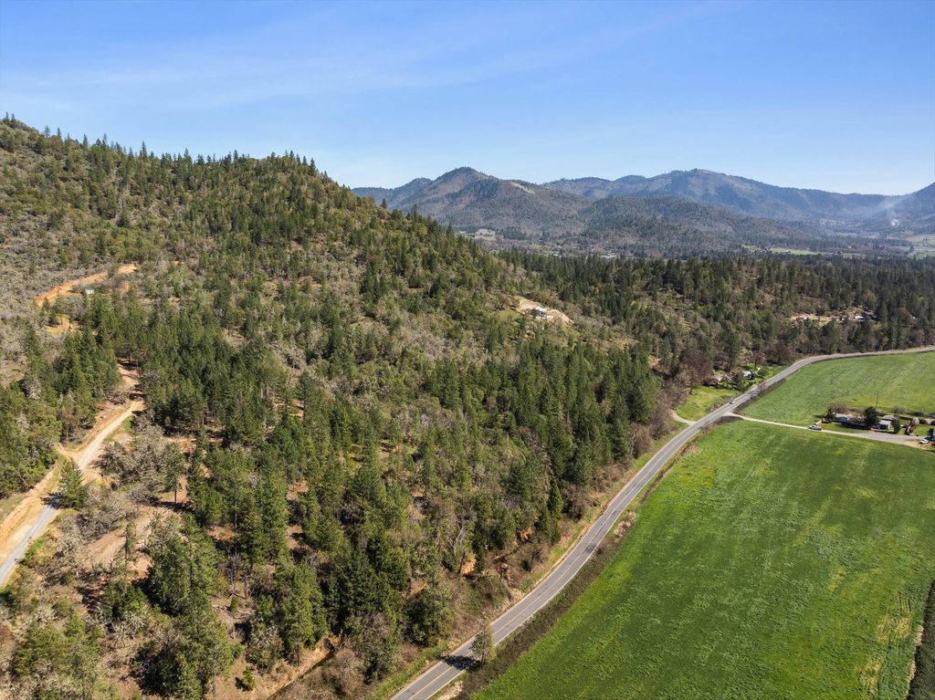 11524 N Applegate Road, Grants Pass