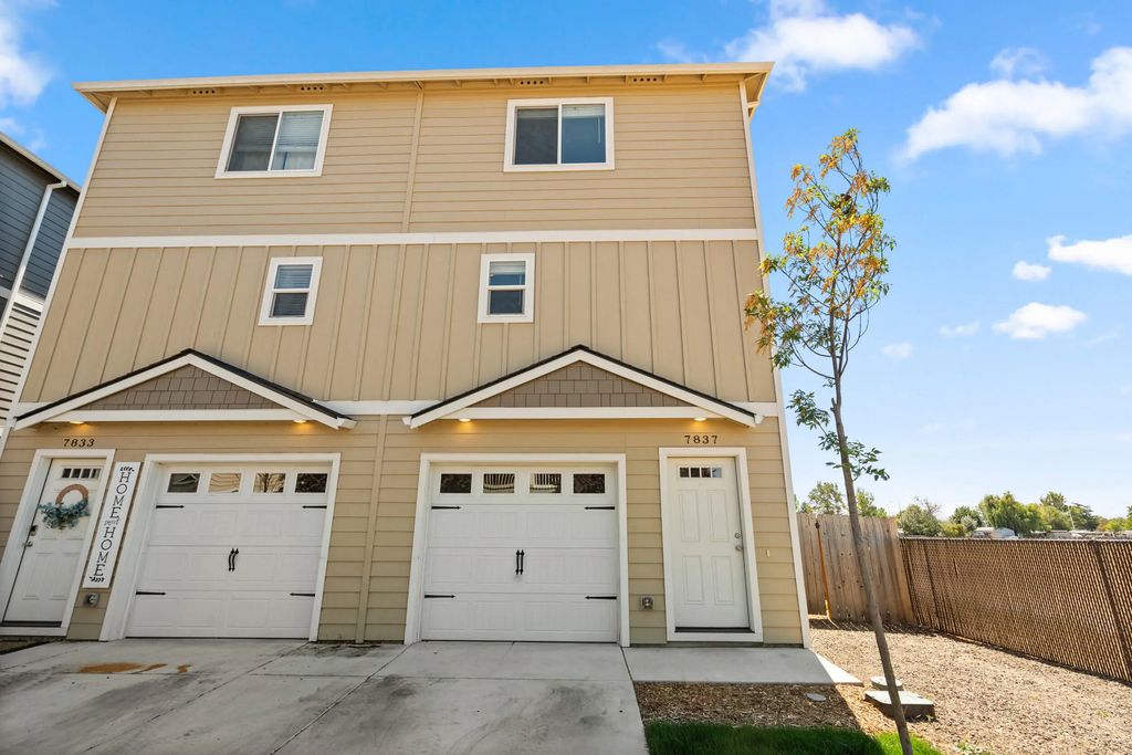 7837 Jacqueline Way, White City