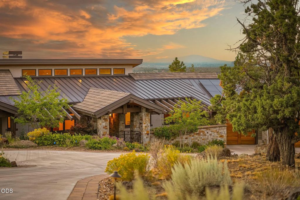 3487 Nw Greenleaf Way, Bend