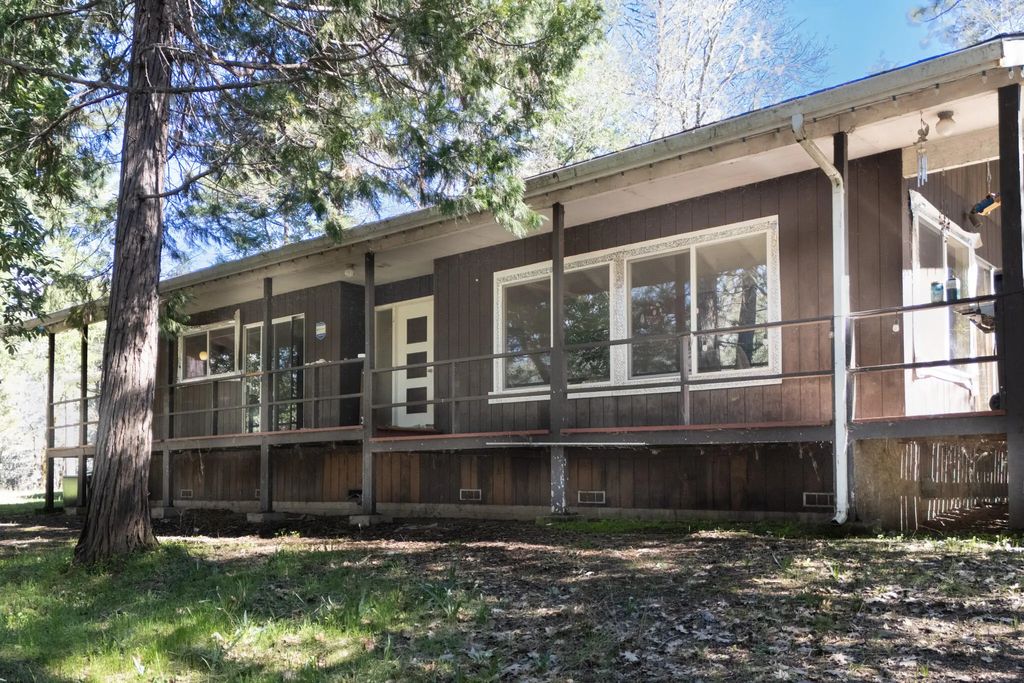 24524 Redwood Highway, Kerby