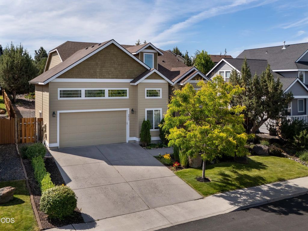 4022 Sw Majestic Avenue, Redmond