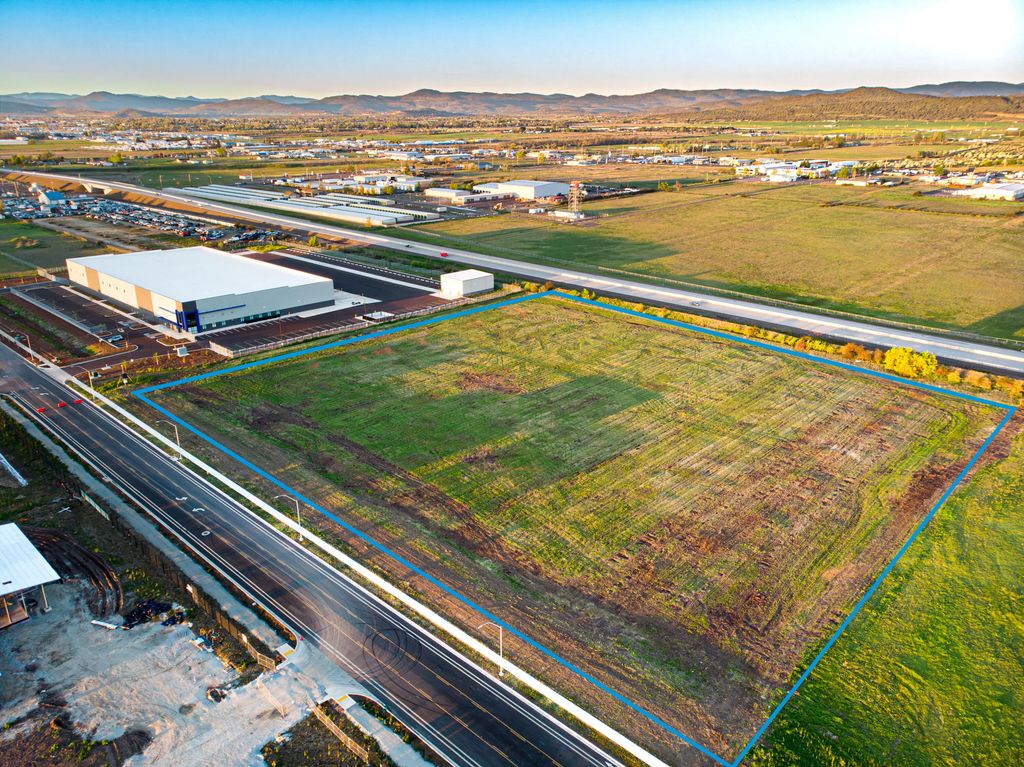 4676 Industry Drive, Medford