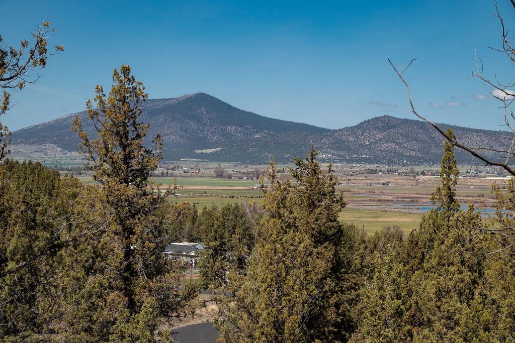 Nw Crescent Rim Place Lot 8, Prineville