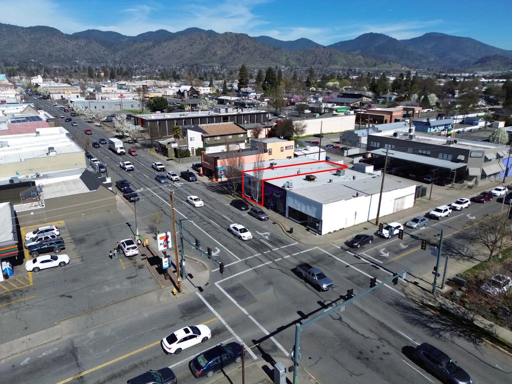 783 Se 6th Street B, Grants Pass
