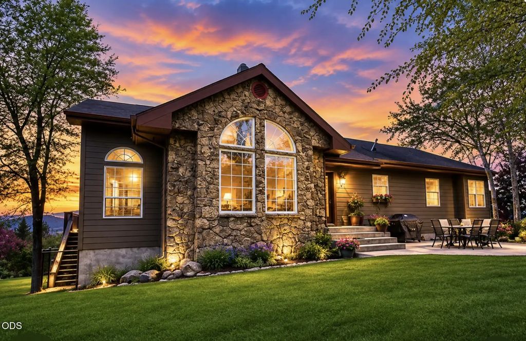 13351 Crystal Springs Road, Klamath Falls