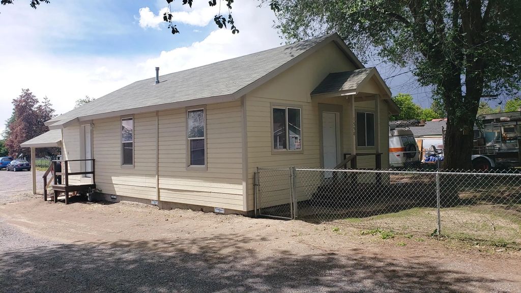 1558 Hope Street, Klamath Falls