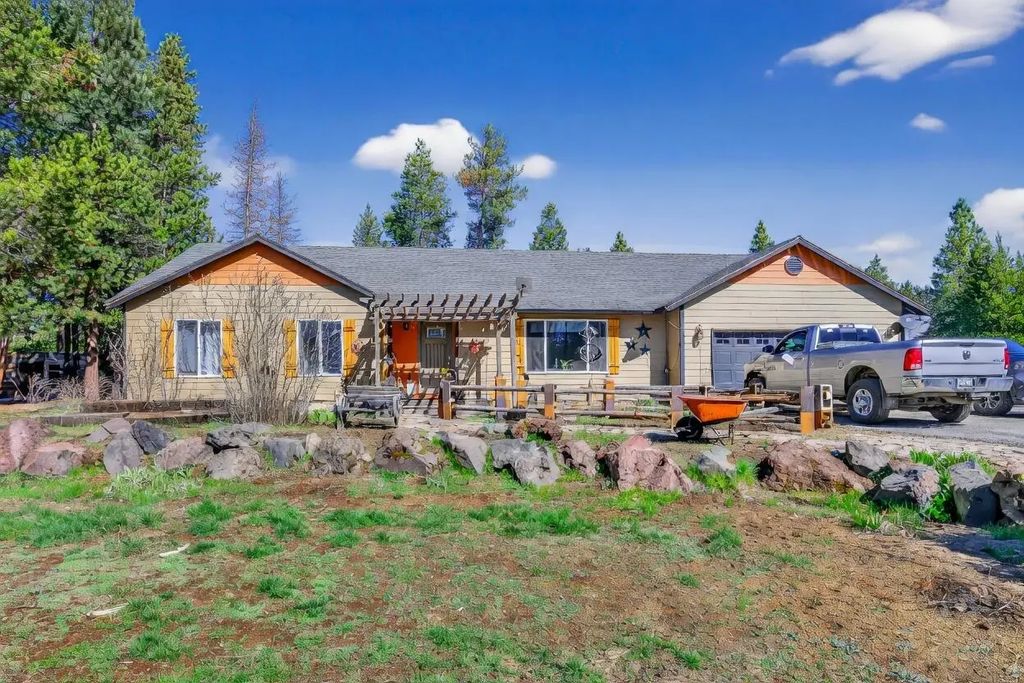 137240 Mohawk Drive, Crescent