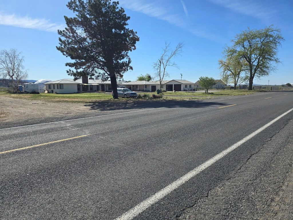21173 Harpold Road, Malin