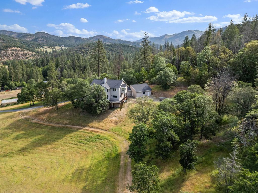 3375 Little Applegate Road, Jacksonville