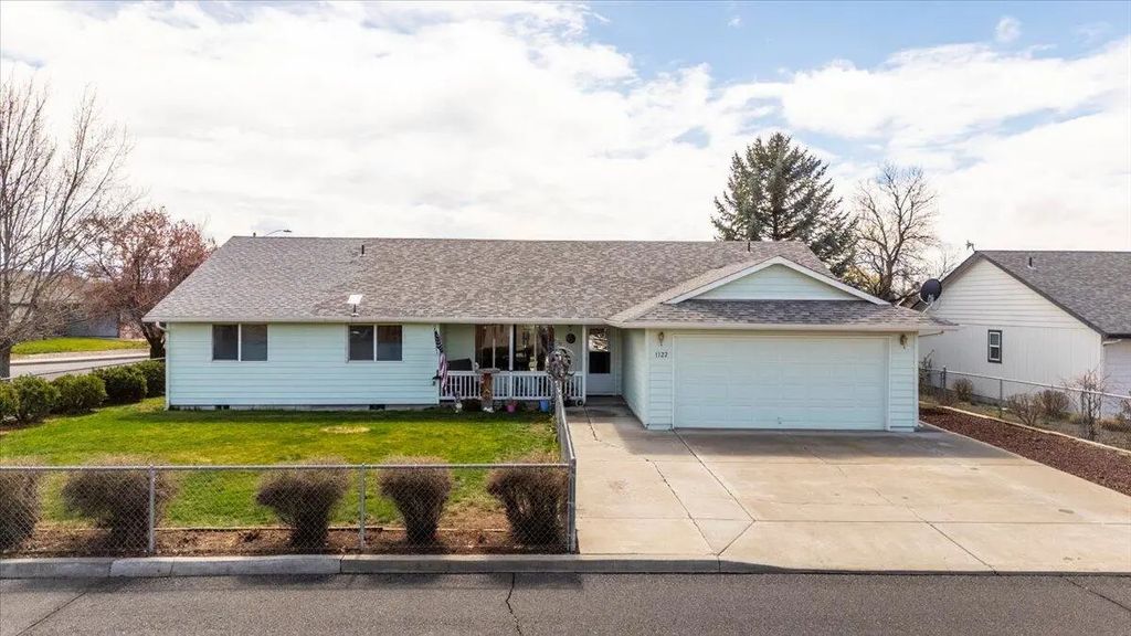 1122 Ne Manzanita Street, Prineville