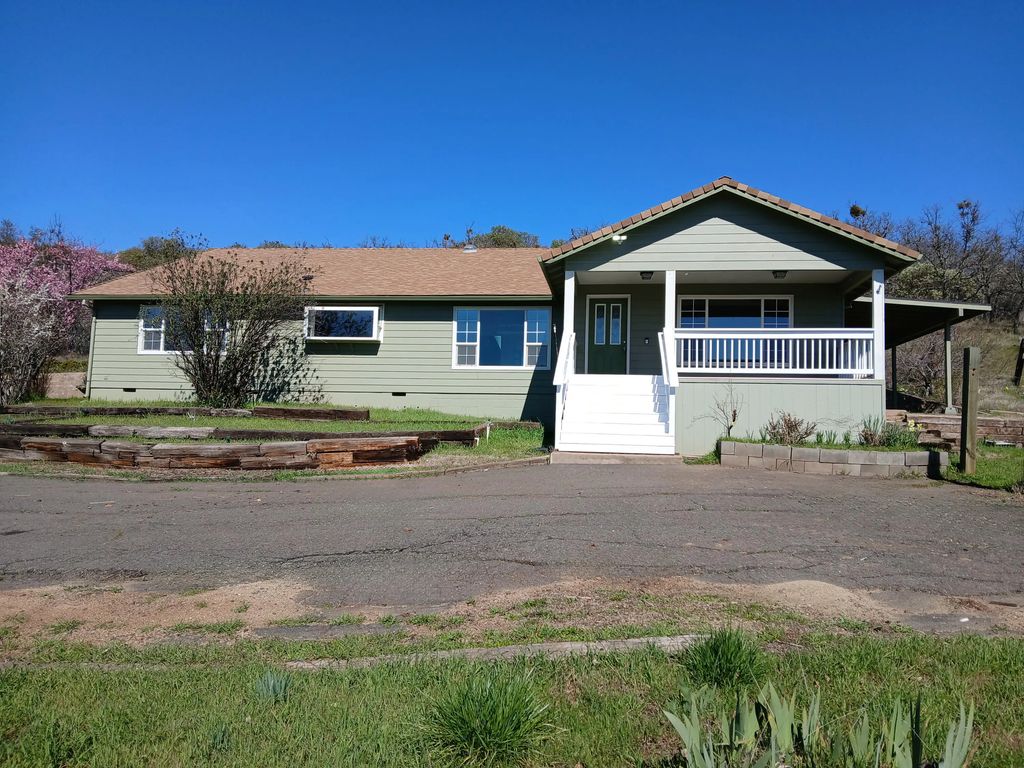 1360 W Linn Road, Eagle Point