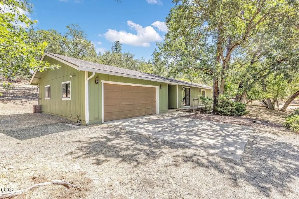15 Twin Oaks Road, Jacksonville